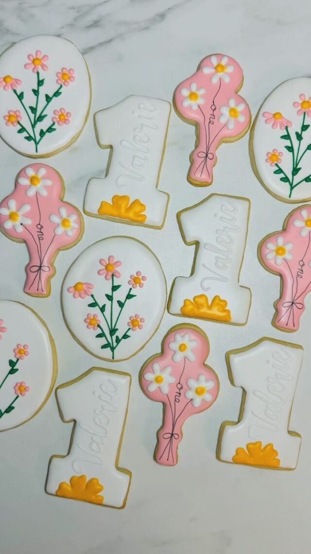 Bringing a touch of nature to this sweet celebration! 🌸✨ 

Watch as I decorate these wildflower-themed cookies for a special 1st birthday. Perfect for a little one’s big day, filled with delicate blooms and charming details. 🎂🍪 

Want custom cookies for your next event? DM me to make your celebration even sweeter! 🌼 

#WildflowerTheme #1stBirthday #CookieArt #SweetCelebrations #CustomCookies #MaplewoodNJ #SouthOrangeNJ