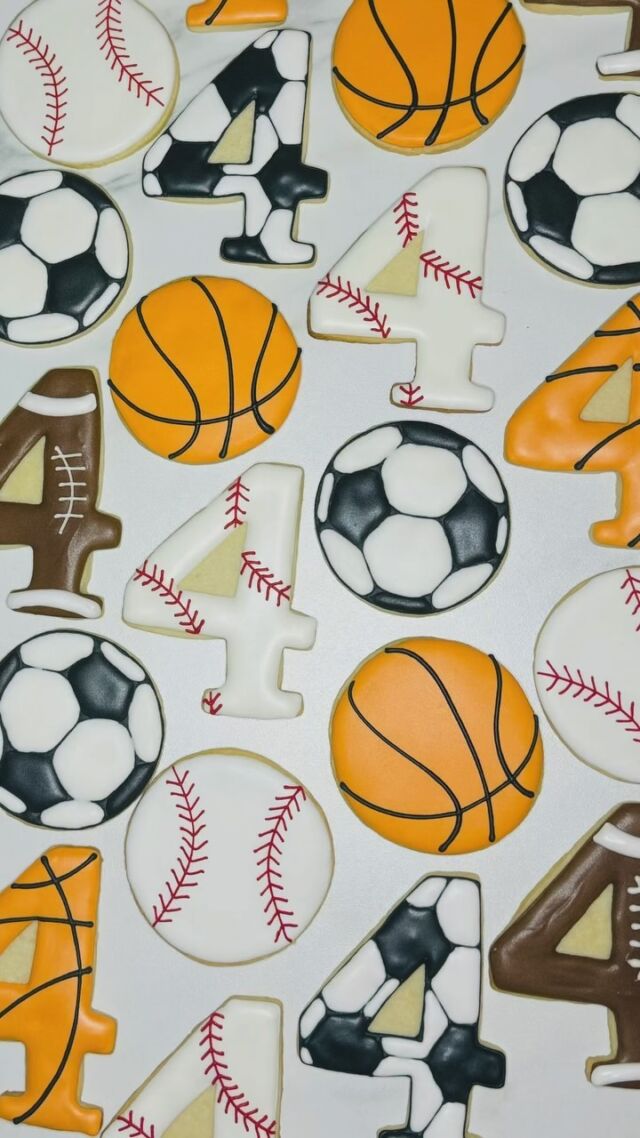 Scoring big on sweet details! ⚽️✨ 

Watch as I decorate this soccer ball cookie for a sports-themed 4th birthday party set. Perfect for the little athlete who’s ready to kick off the celebration in style! 🎂🏅 

#SportsParty #4thBirthday #CookieArt #SoccerLover #SweetCelebrations